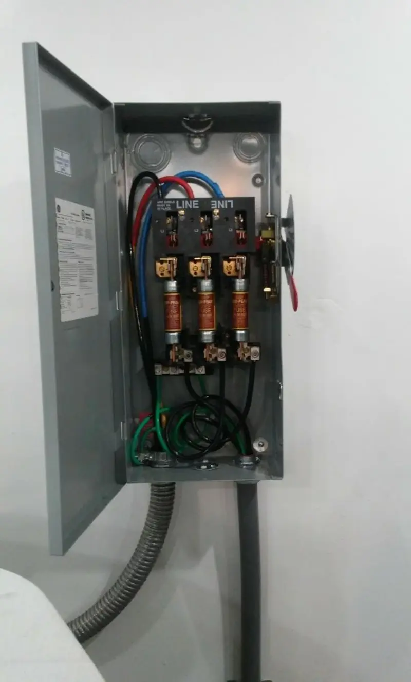 Three-phase disconnect switch installed for Electrical Wiring & Rewiring in Lake Goodwin